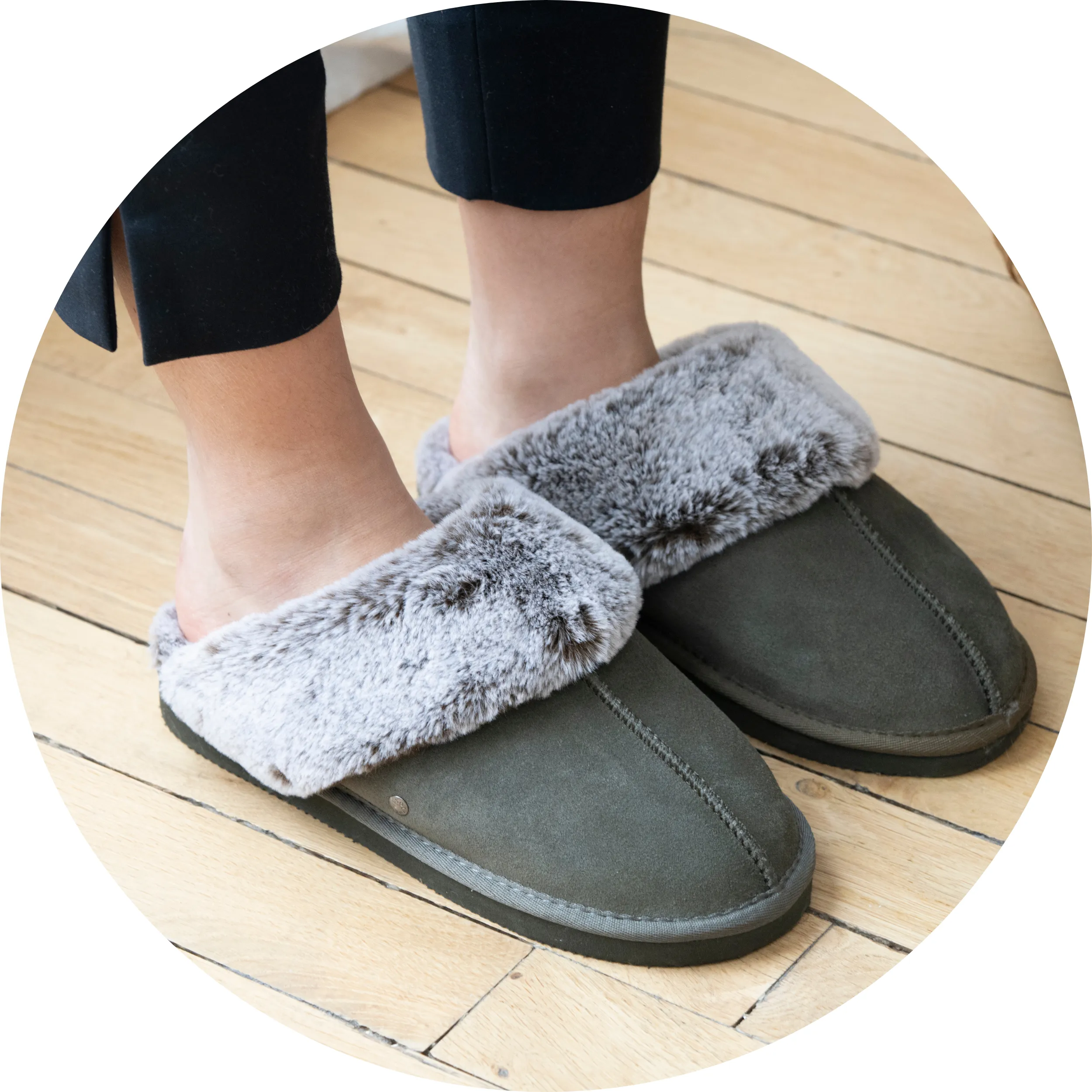 Chaussons mules en cuir Femme Kaki
