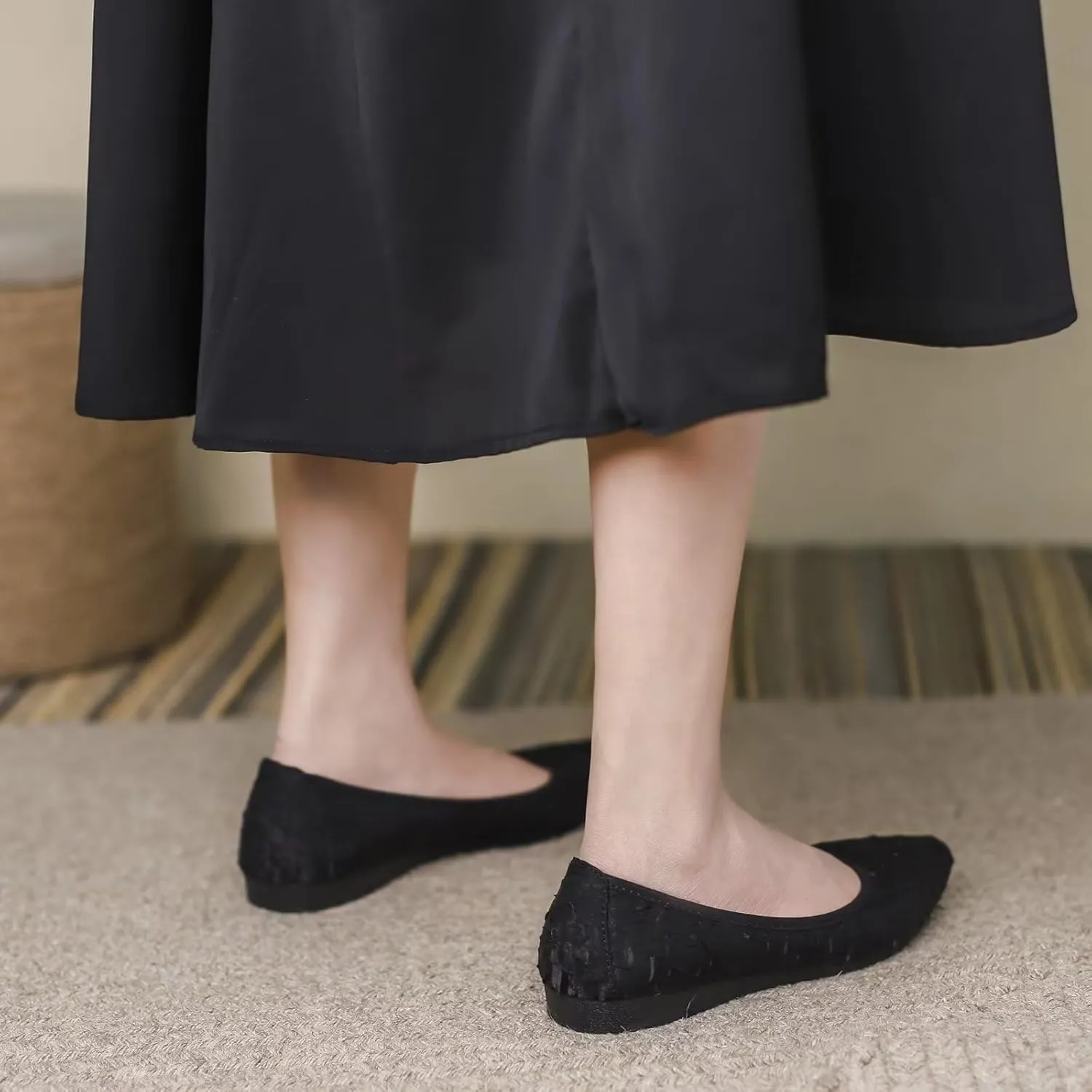 INEELUYI Soft Ballets Flats for Women Pointy Toe Comfortable Dress Ballerina Flats Shoes