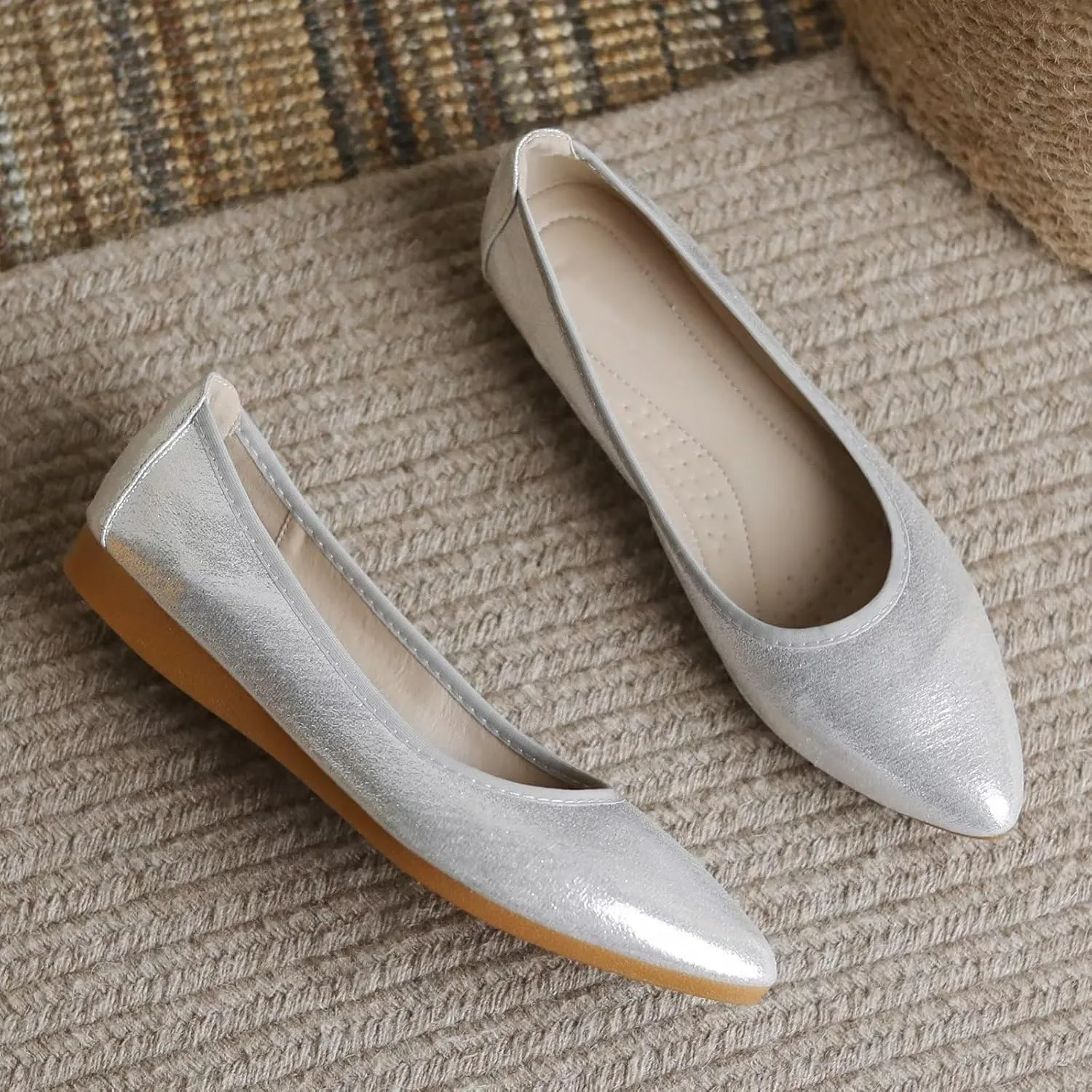 INEELUYI Soft Ballets Flats for Women Pointy Toe Comfortable Dress Ballerina Flats Shoes