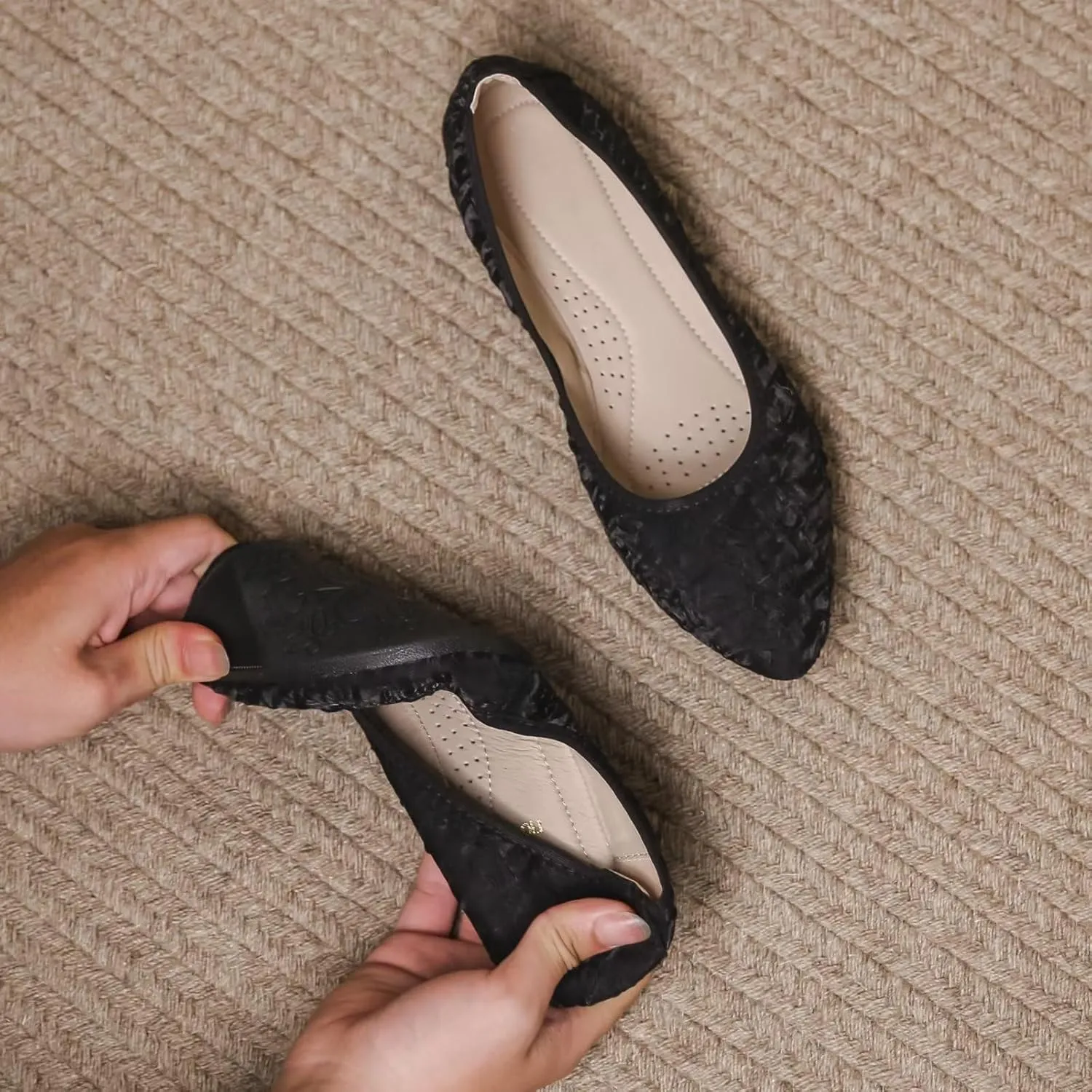 INEELUYI Soft Ballets Flats for Women Pointy Toe Comfortable Dress Ballerina Flats Shoes