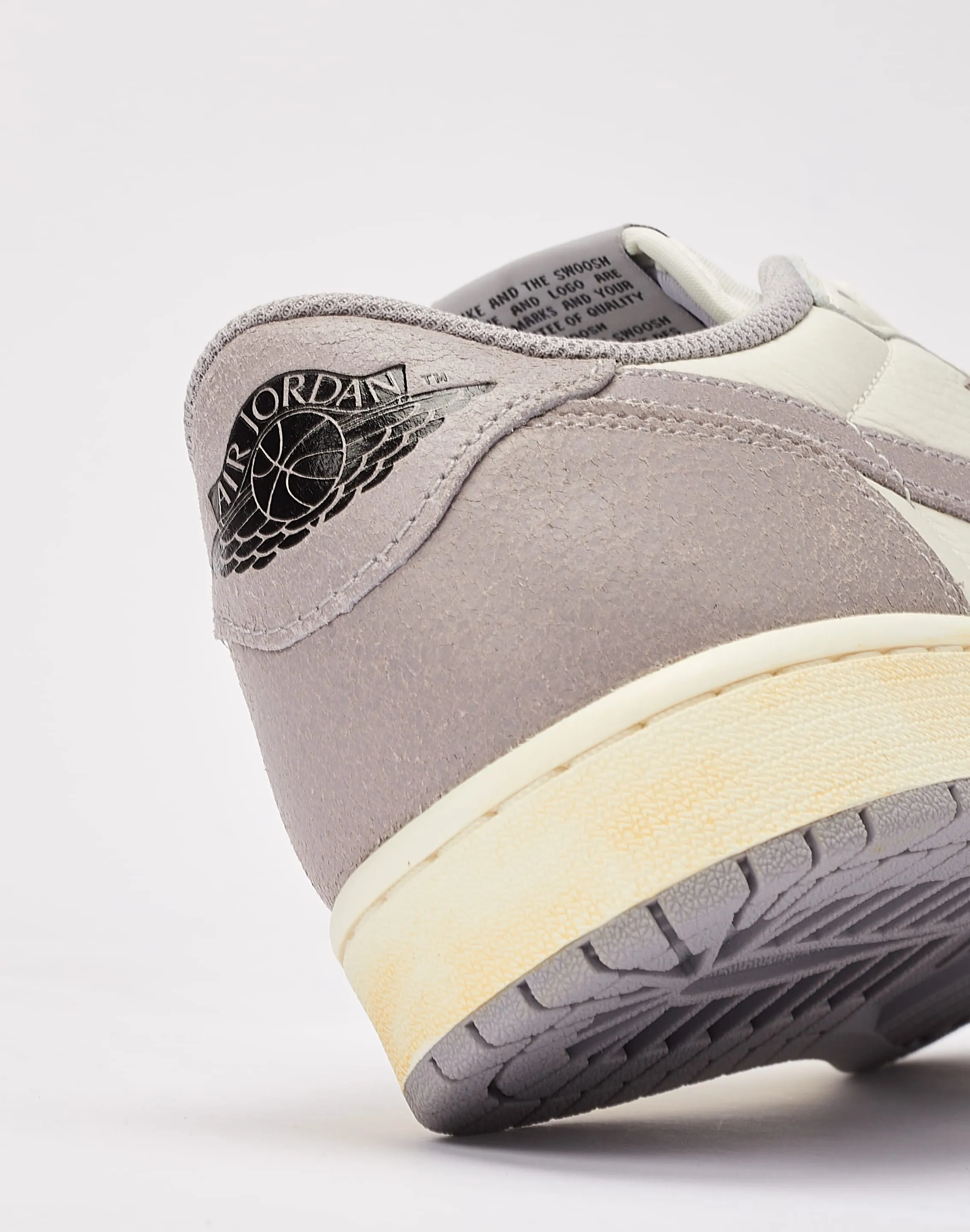 Jordan Air Jordan 1 Retro Low OG 'Atmosphere Grey'