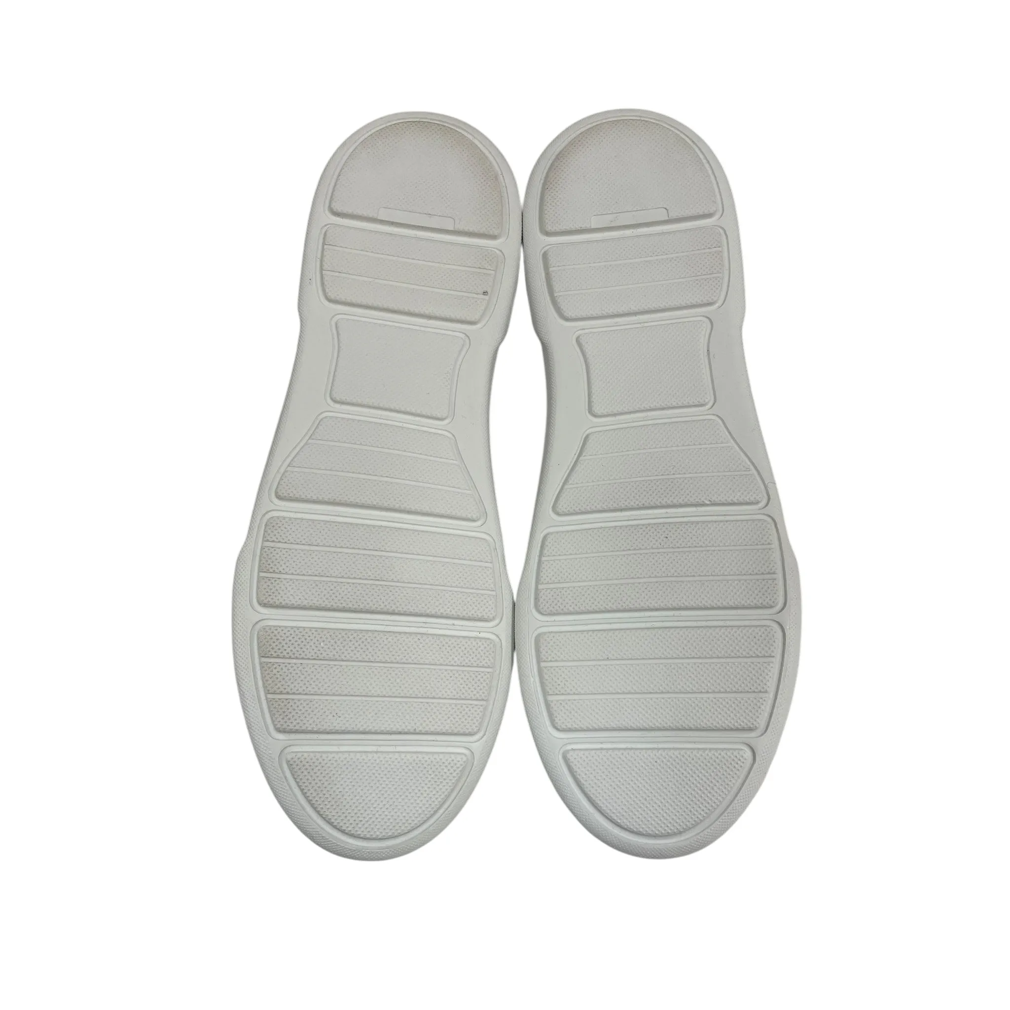 Shoes Sneakers By Bruno Magli Shoes In White, Size:11
