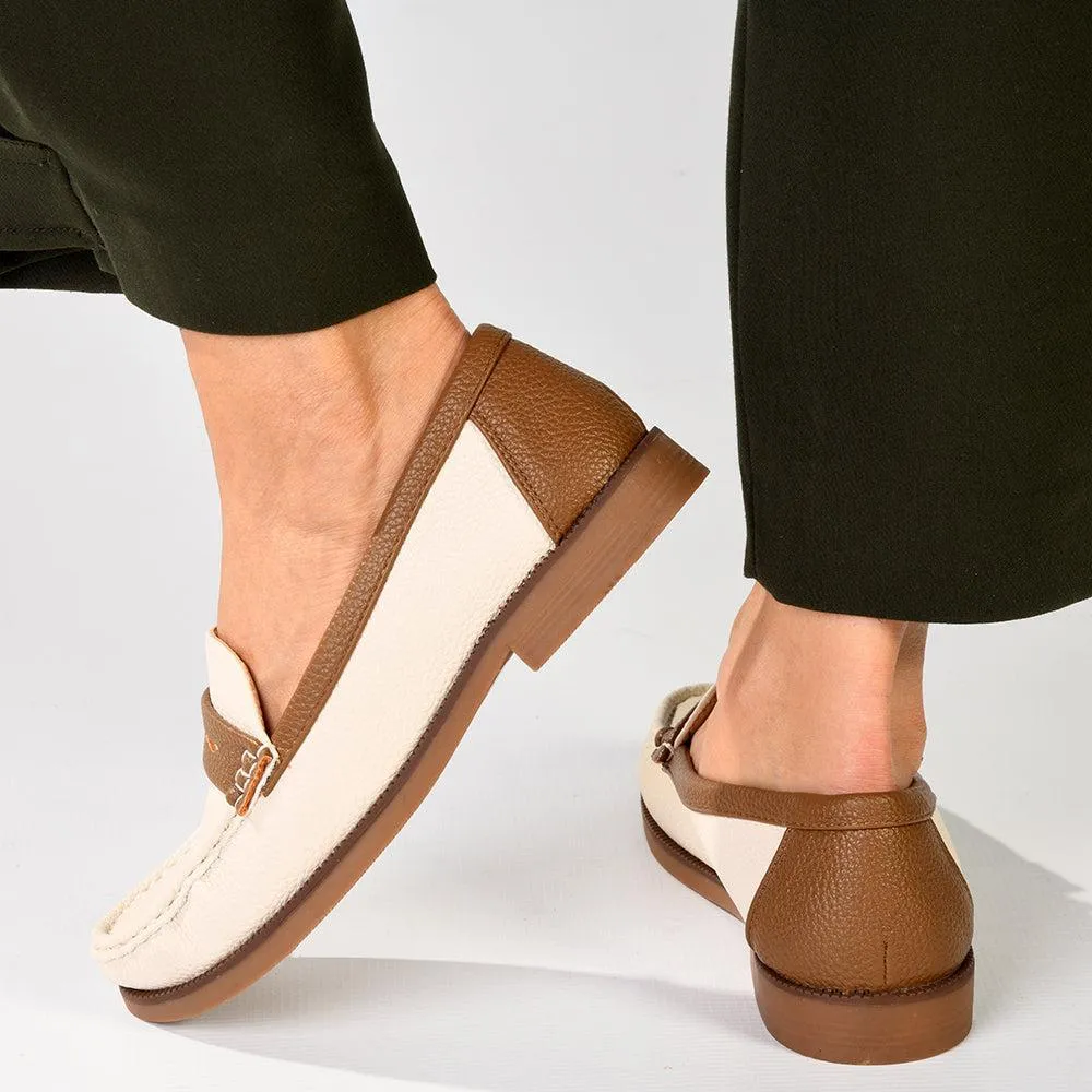 Soft Style By Hush Puppy Lamar Loafer With Saddle - Natural