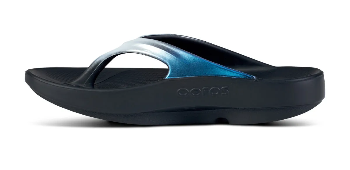 Women's OOlala Luxe Sandal - Frost